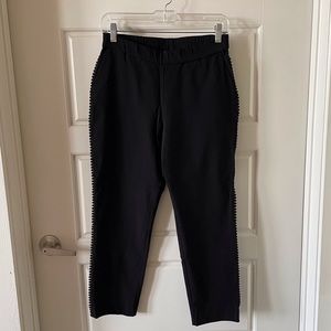 Susan Graver Pull-On Pants in Black with Trim Size 4 Petite